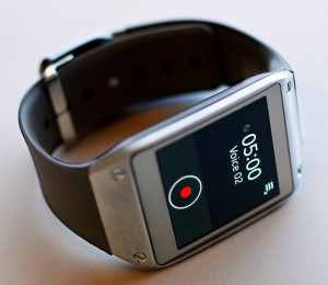 Galaxy Smartwatch. Photo: Josh Valcarcel/WIRED